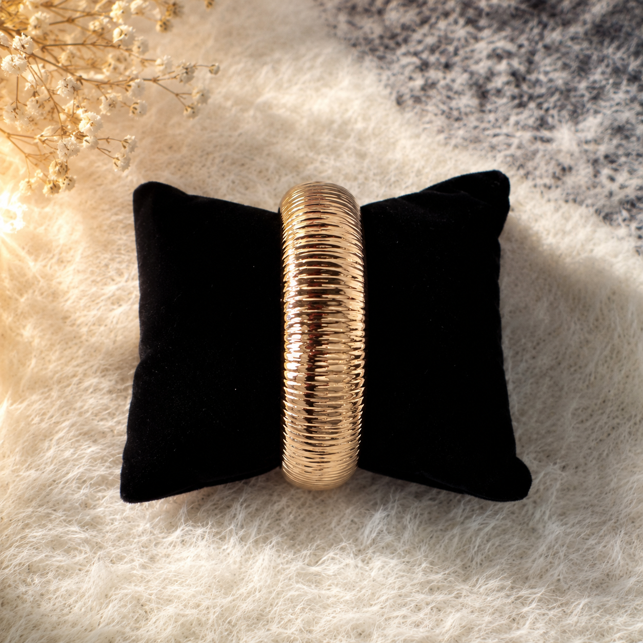 KB89_Luna Luxe Textured Bracelet