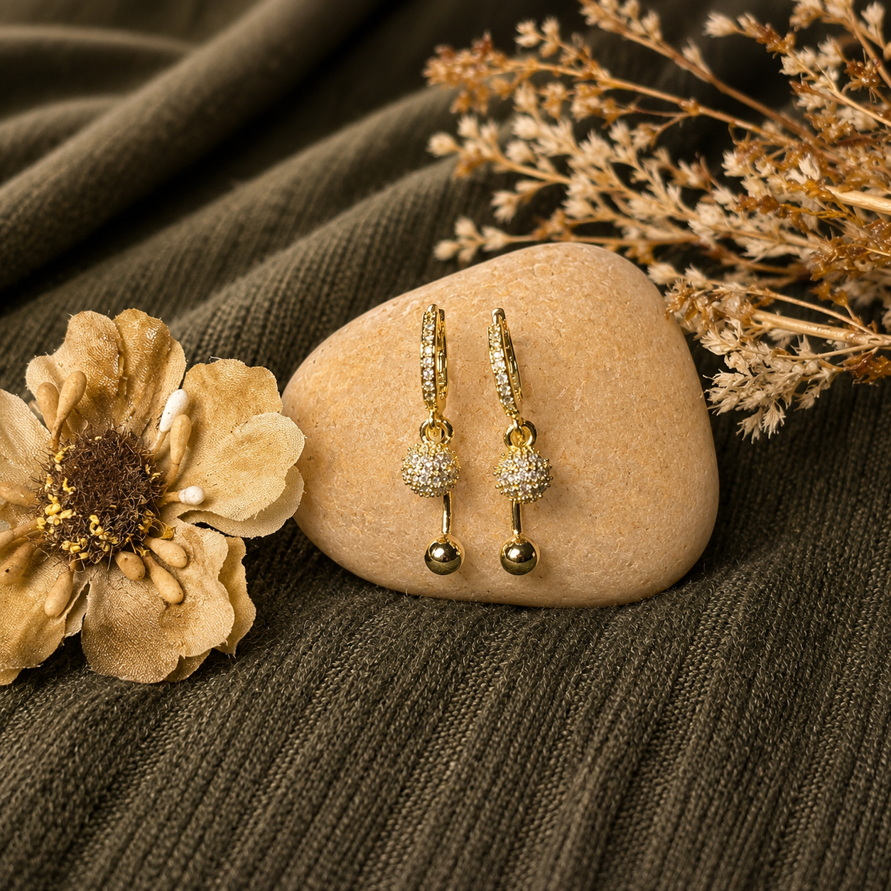 ER30/31_Rathnika Drop Gold Earing