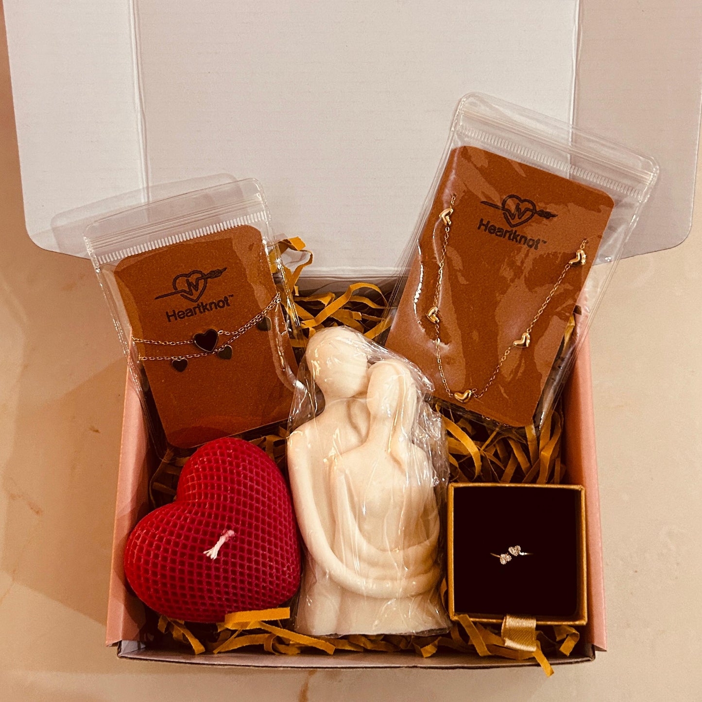 HA113_ Anniversary Hamper For Her