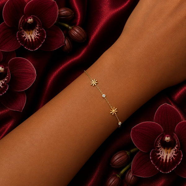 BL77_Blooming Flower Crystal Gold Charm Bracelet