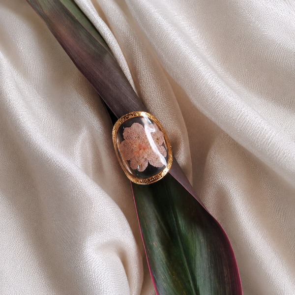 R171_Five Petal Fleur Resin Ring