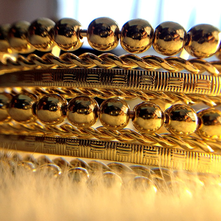 KB85_Mixed Beaded-Texture Stacked Gold Bangle